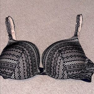 Victoria’s Secret Black Lace Push Up Bra Size 34D